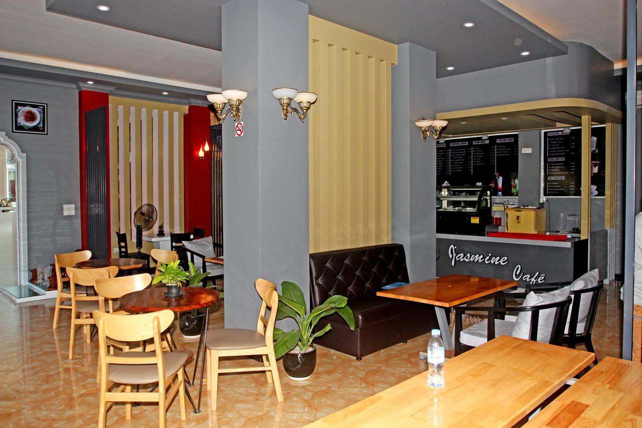 Jasmine Hotel& Sky Bar Battambang Exterior foto