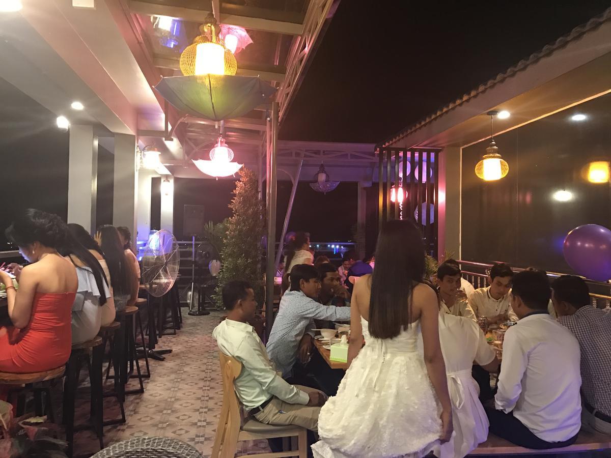 Jasmine Hotel& Sky Bar Battambang Exterior foto