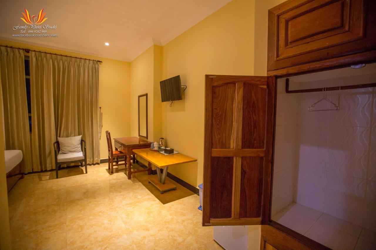 Jasmine Hotel& Sky Bar Battambang Exterior foto